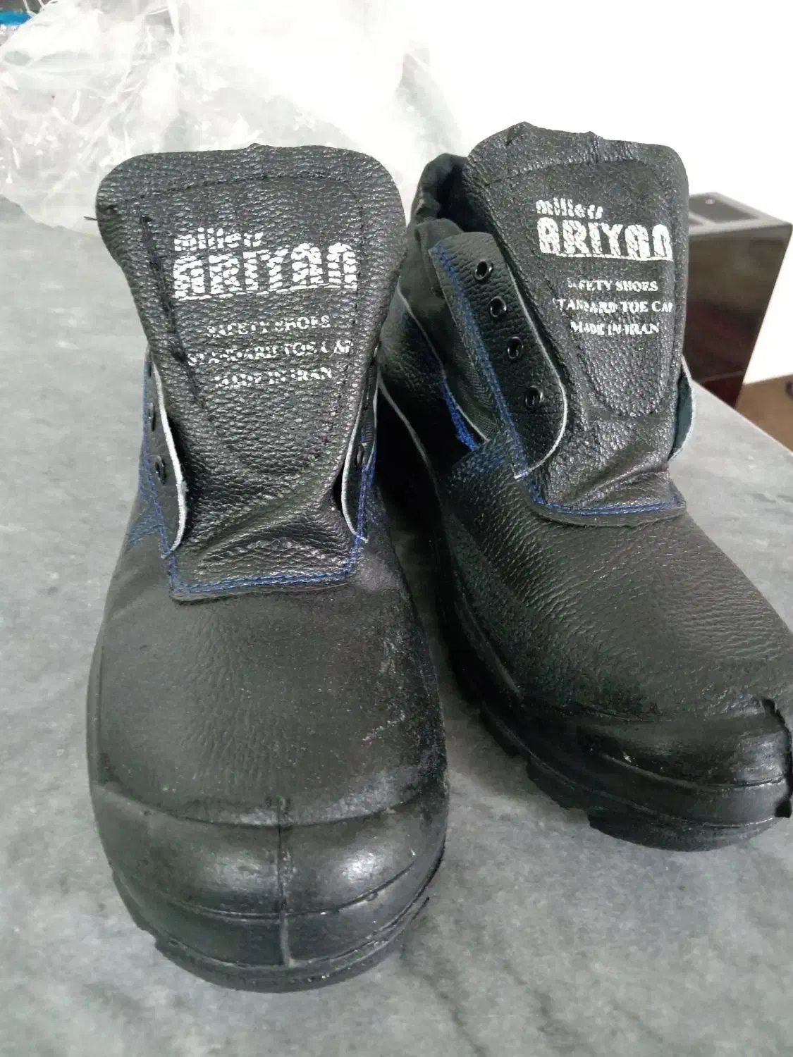 کفش کار|کیف، کفش، کمربند|زنجان, |دیوار