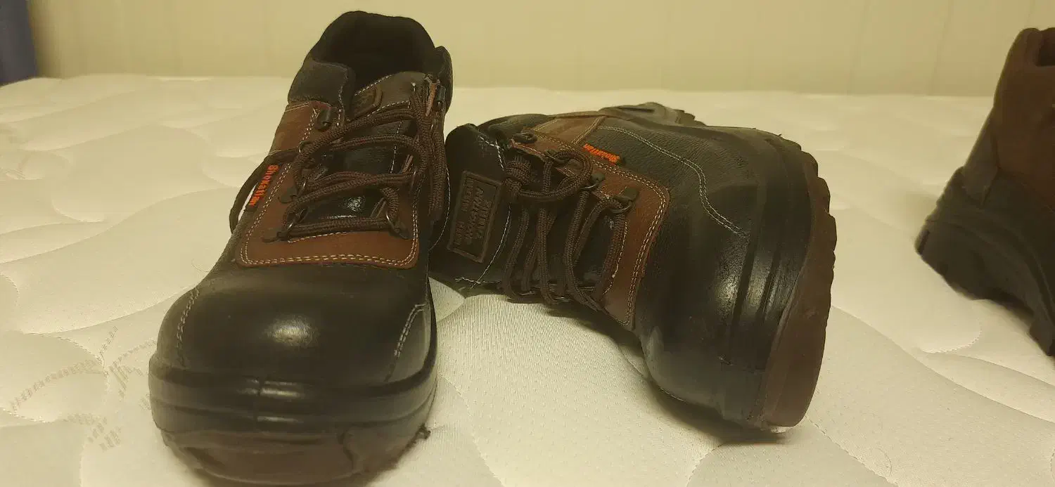 فروش ۳ جفت کفش ایمنی سایز ۴۳|کیف، کفش، کمربند|عسلویه, |دیوار