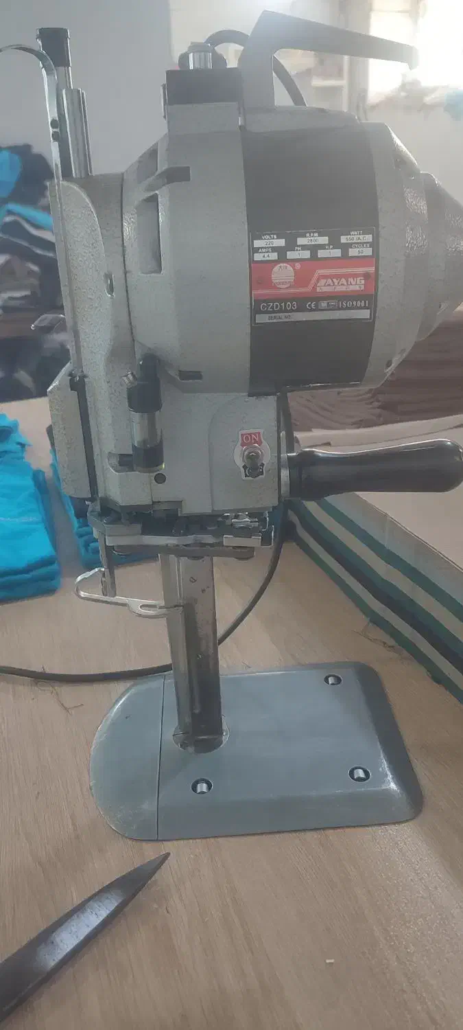 قیچی برقی|لوازم خیاطی و بافتنی|مشهد, محمدآباد|دیوار