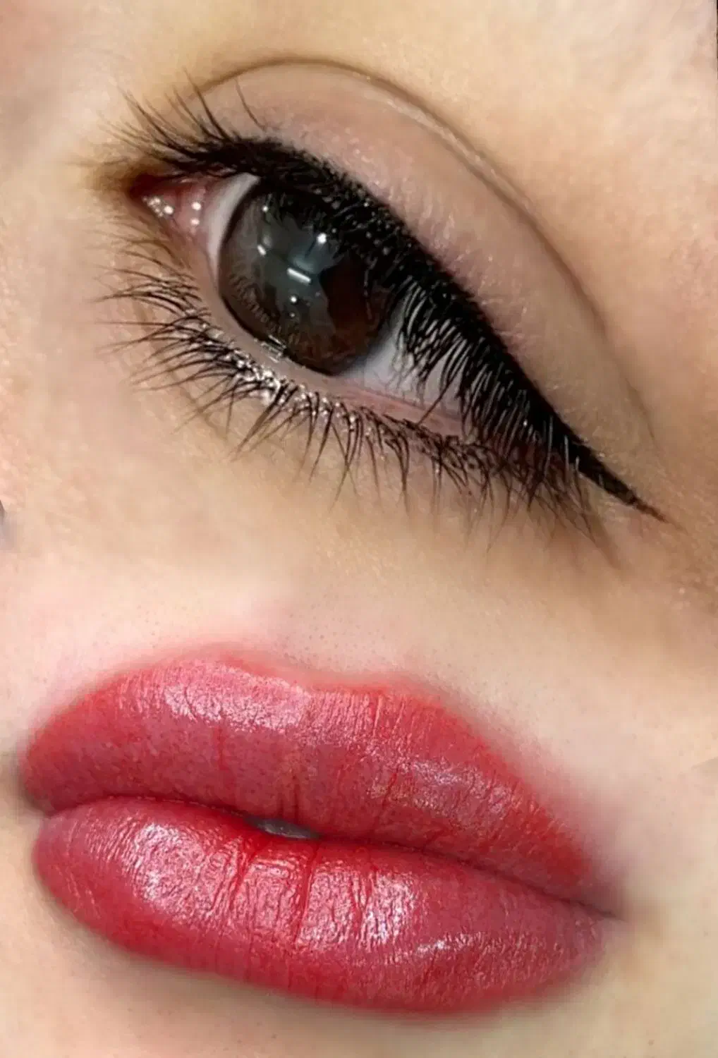 مدل میکروبلیدینگ ابرو وخط چشم|خدمات آرایشگری و زیبایی|قم, زنبیل آباد|دیوار