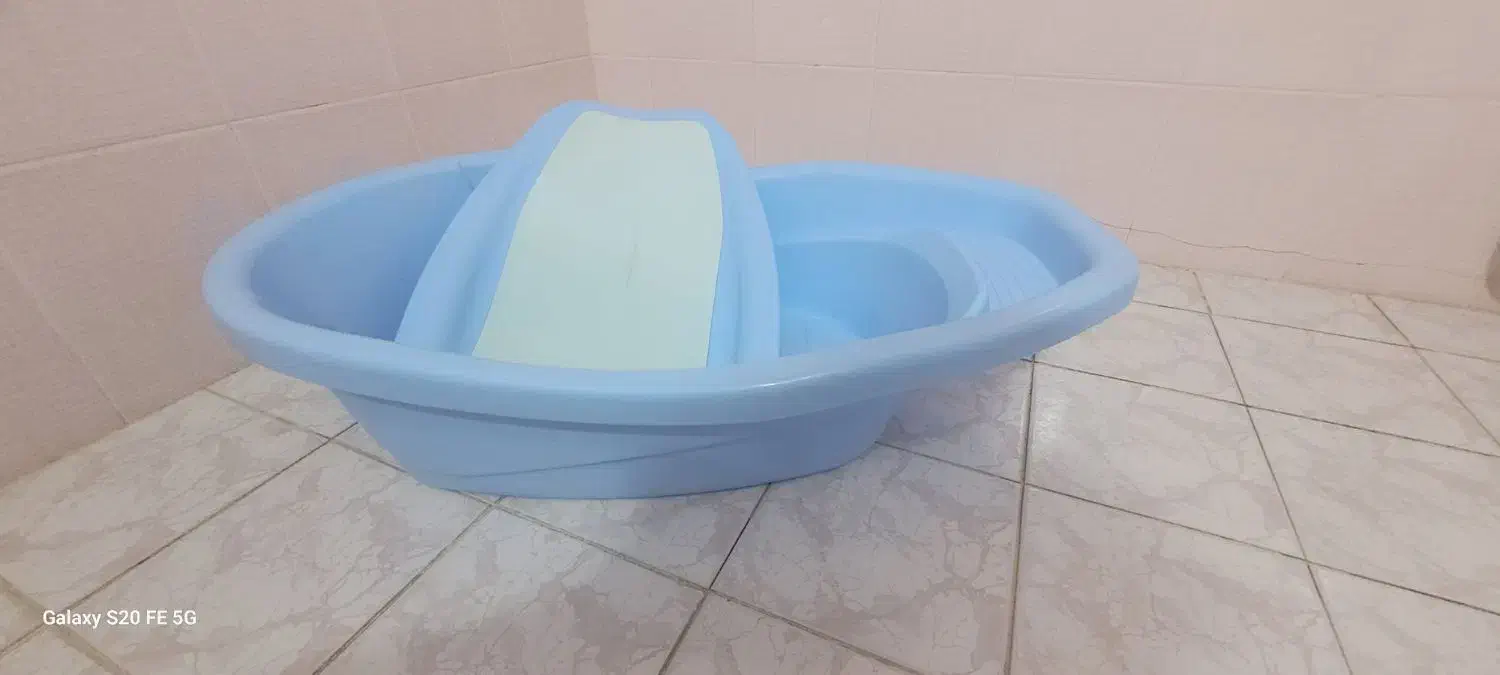 وان نوزاد|لوازم حمام|شاهینشهر, فردوسی|دیوار