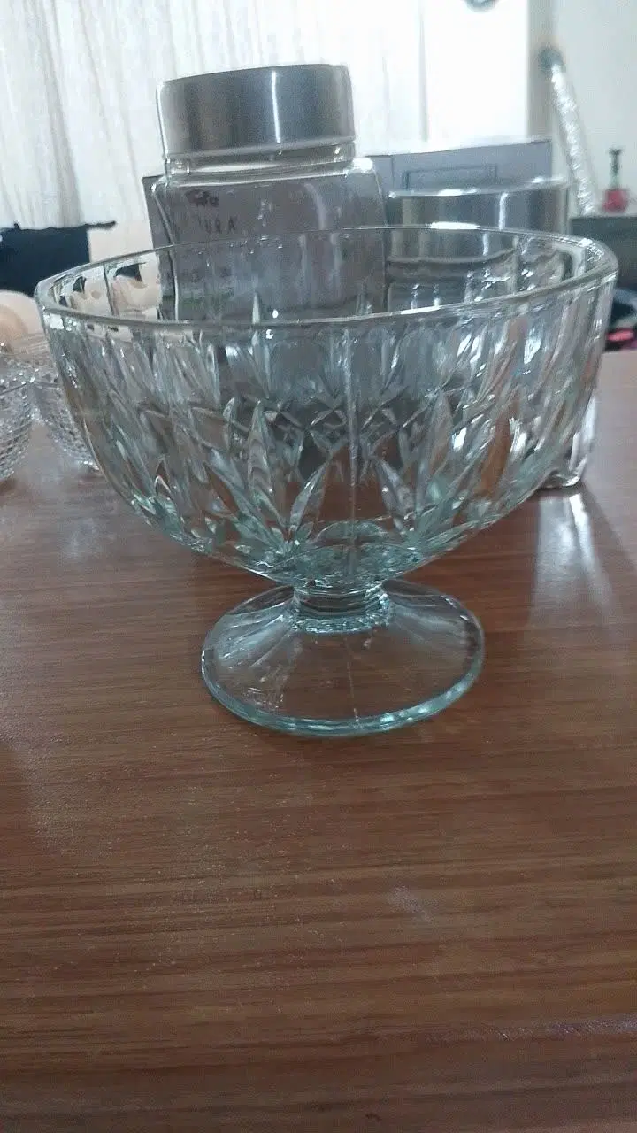 گز خوری|ظروف سرو و پذیرایی|اصفهان, قهجاورستان|دیوار