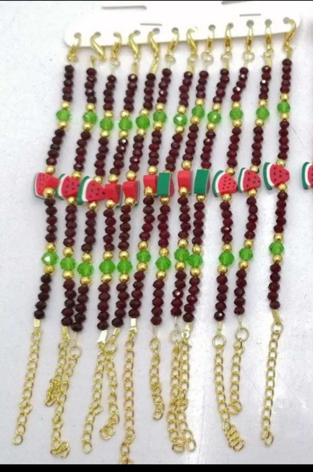 دستبند|بدلیجات|بومهن, |دیوار