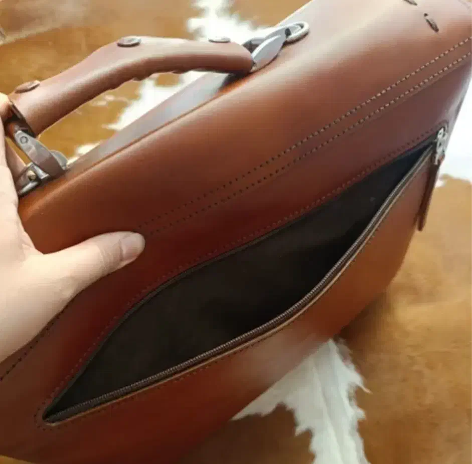 کیف دیپلمات مردانه چرم طبیعی|کیف، کفش، کمربند|پرند, فاز ۶|دیوار