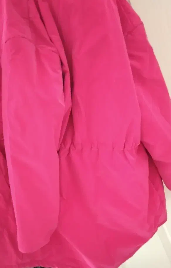 کاپشن|لباس|تبریز, |دیوار