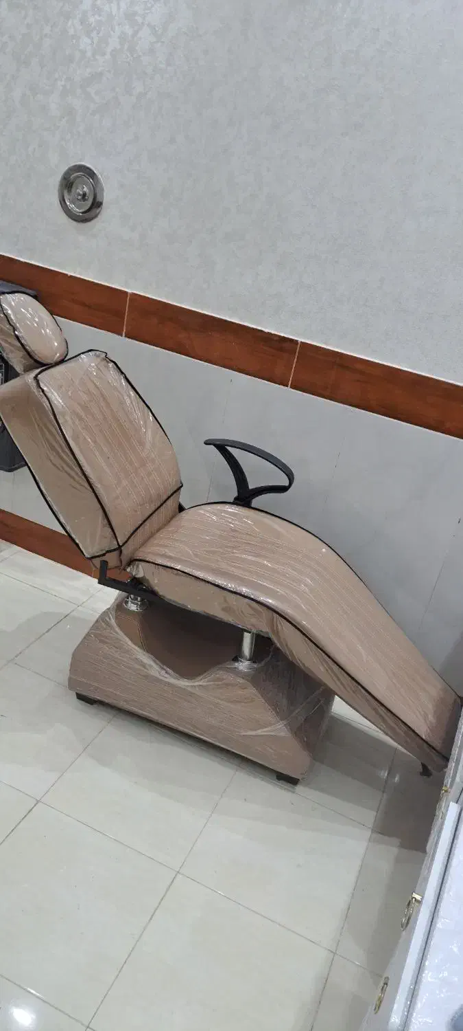 صندلی اصلاح و سرشور|آرایشگاه و سالن‌های زیبایی|اردبیل, |دیوار