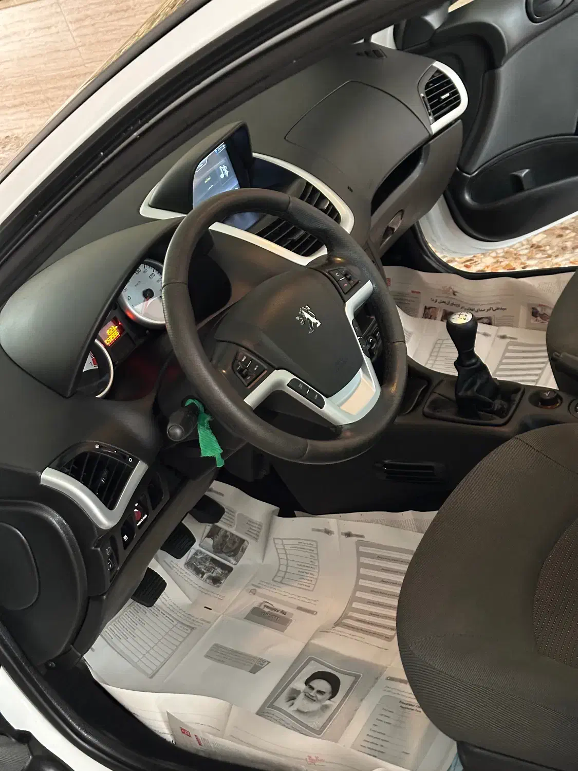 ۲۰۷پاناروما۱۴۰۱|خودرو سواری و وانت|قائمشهر, |دیوار