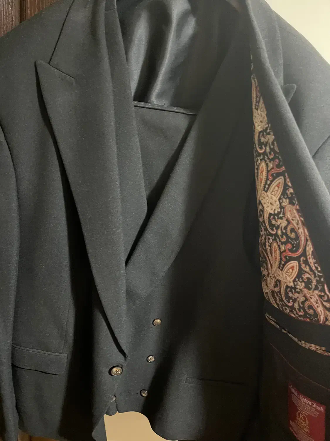 کت و شلوار و جلیقه درجه یک|لباس|همدان, |دیوار