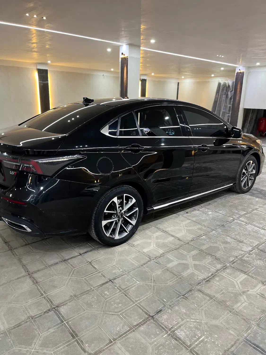 اریزو۶پرو|خودرو سواری و وانت|تهران, شهرک ابوذر|دیوار