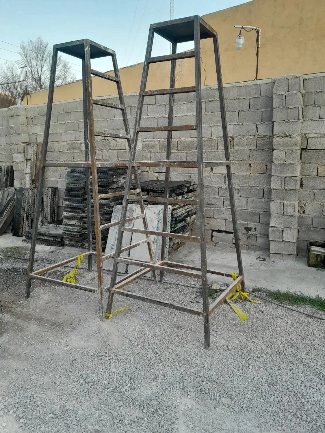 فروش قالب۵۰ لوله داربست بشکه جک سقفی قیچی چهارپایه|مصالح و تجهیزات ساختمان|شیراز, نصر|دیوار