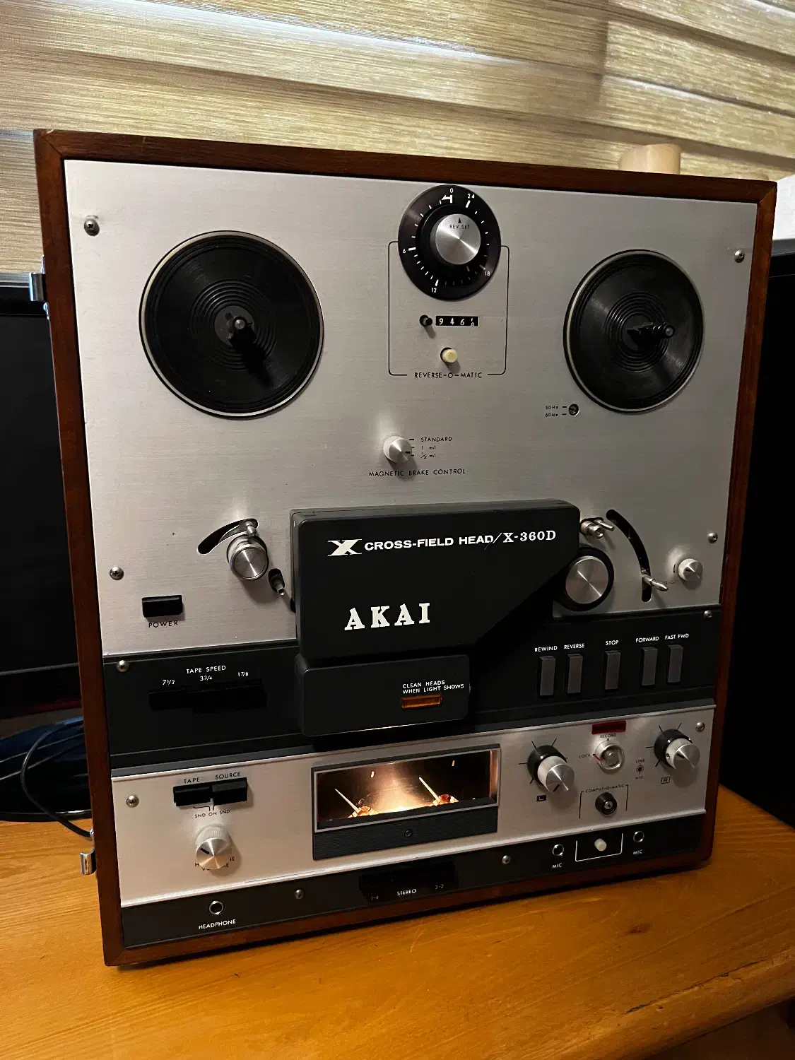 ریل اکایی،akai|سیستم صوتی خانگی|تهران, گلستان (شهرک راه آهن)|دیوار