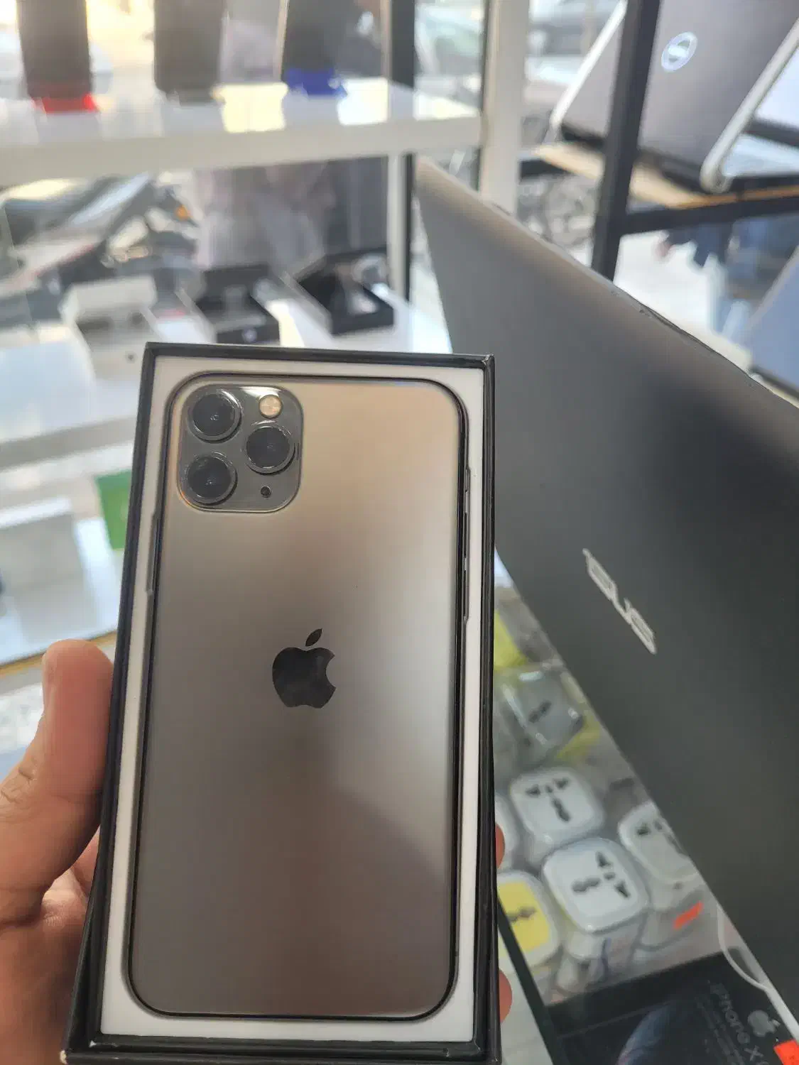 11 pro|موبایل|گنبد کاووس, |دیوار