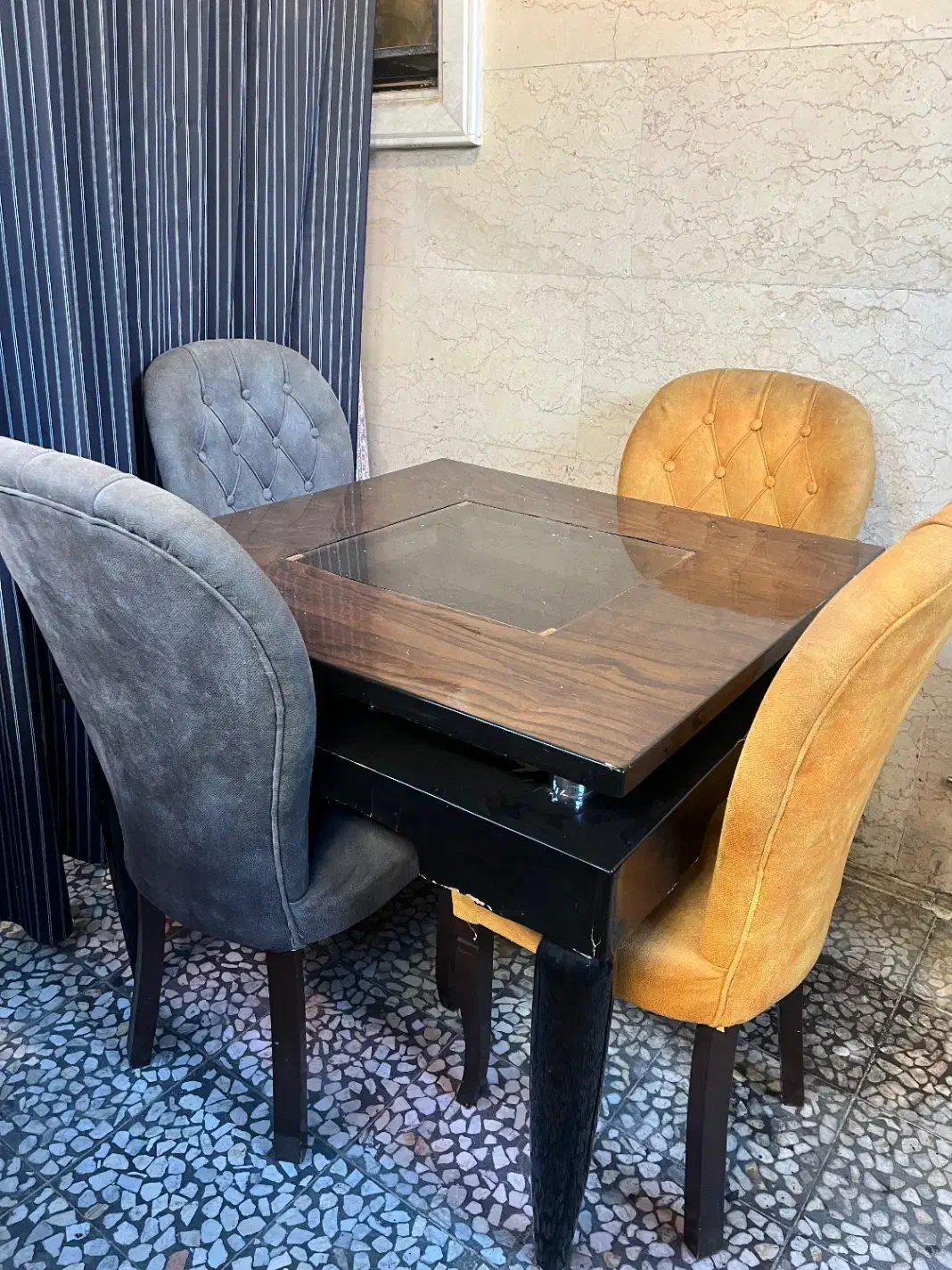 نهارخوری|میز و صندلی غذاخوری|لاهیجان, کوی خزر|دیوار