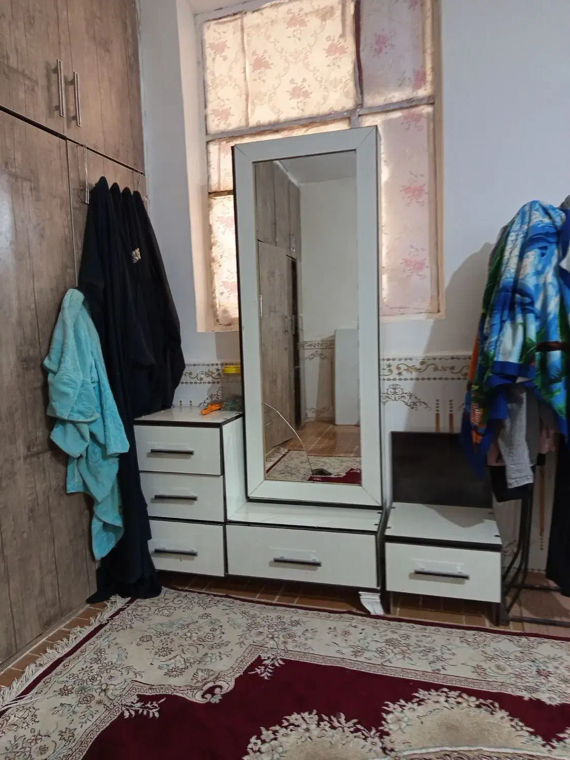 میز آرایشی|مبلمان خانگی و میز عسلی|شوشتر, |دیوار