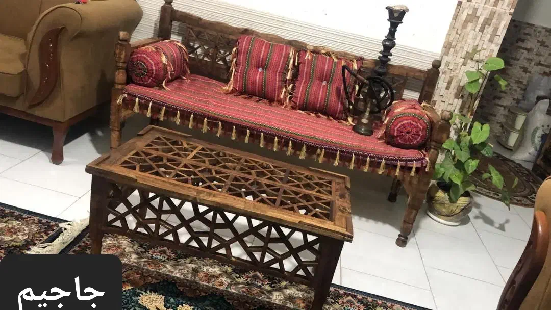 تولید انواع تخت های چوبی سنتی در سایزهای متنوع|مبلمان خانگی و میز عسلی|جهرم, |دیوار