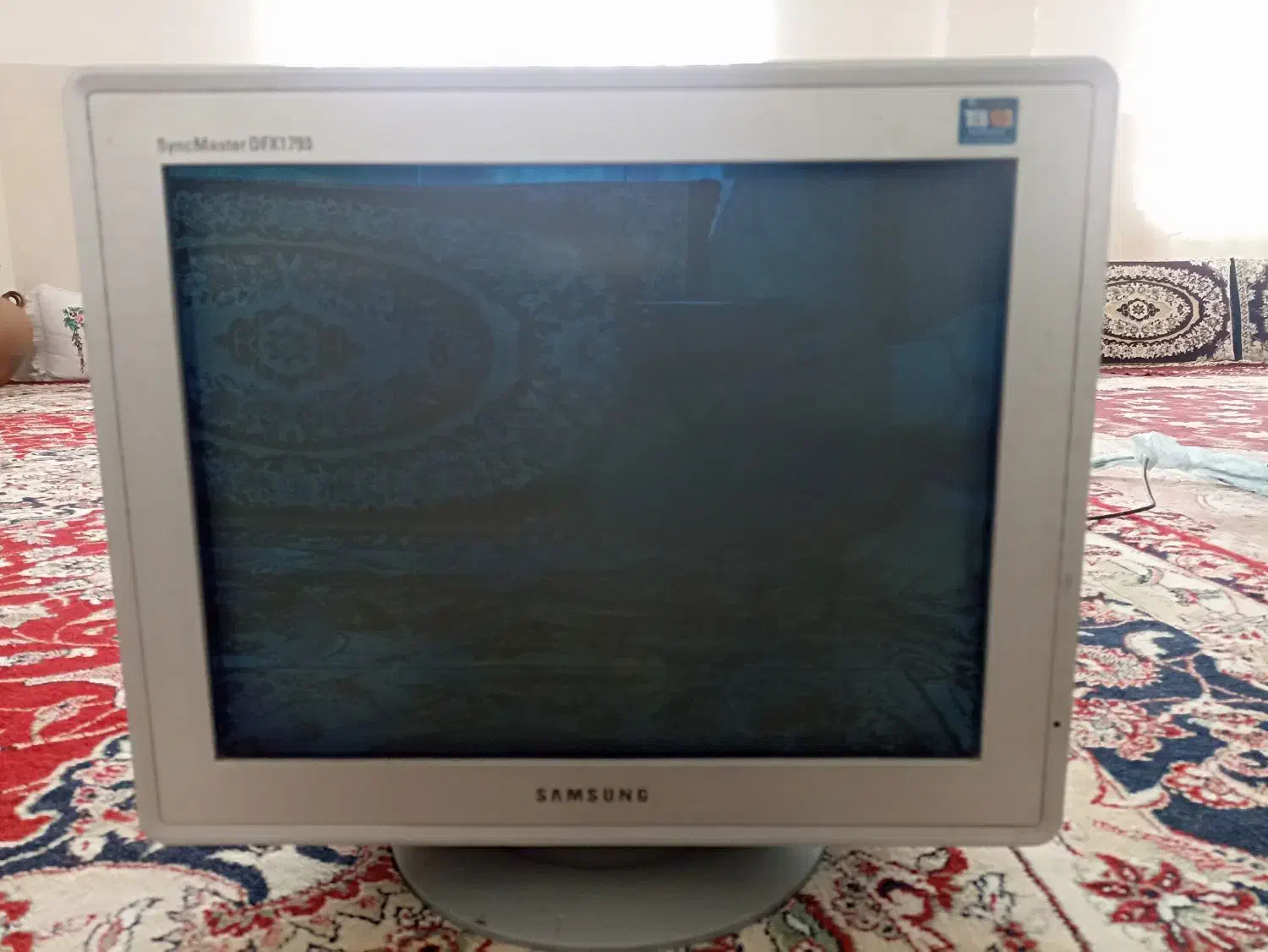 دو عدد مانیتور کامپیوتر|قطعات و لوازم جانبی رایانه|بابل, |دیوار