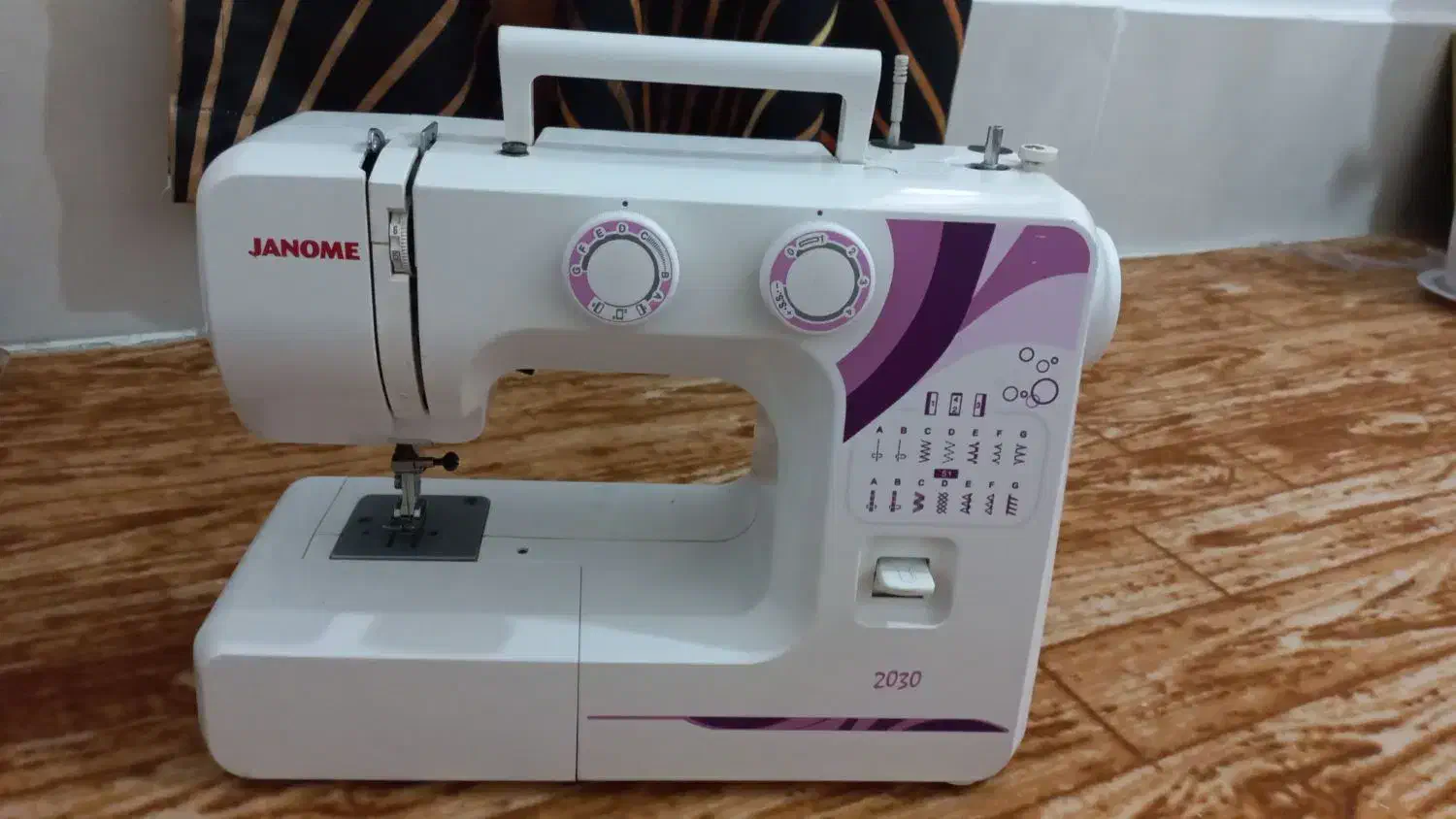 چرخ خیاطی تمیز درحد نو وسالم|چرخ خیاطی و ریسندگی|برازجان, |دیوار