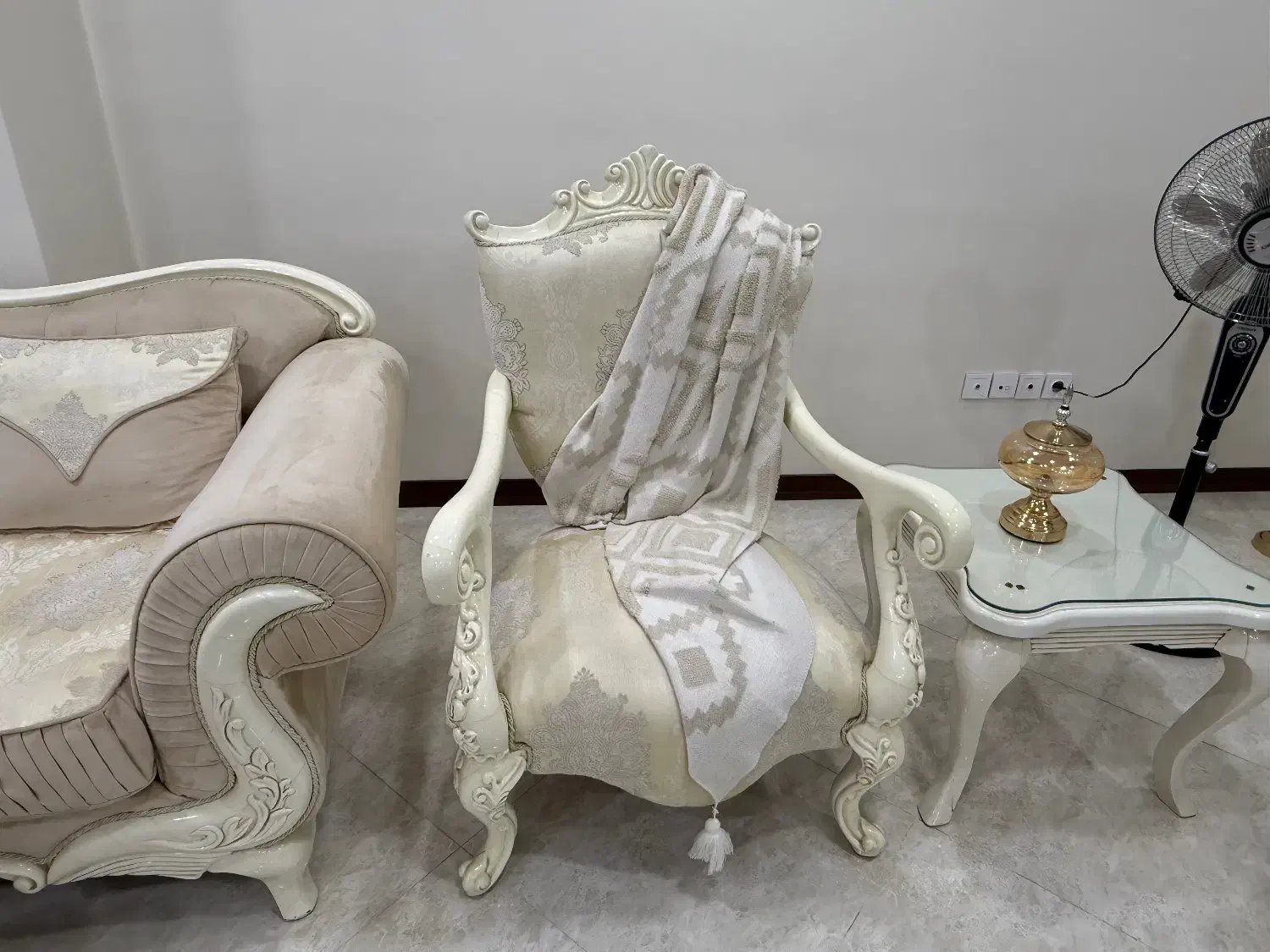 مبل|مبلمان خانگی و میز عسلی|باغستان, |دیوار