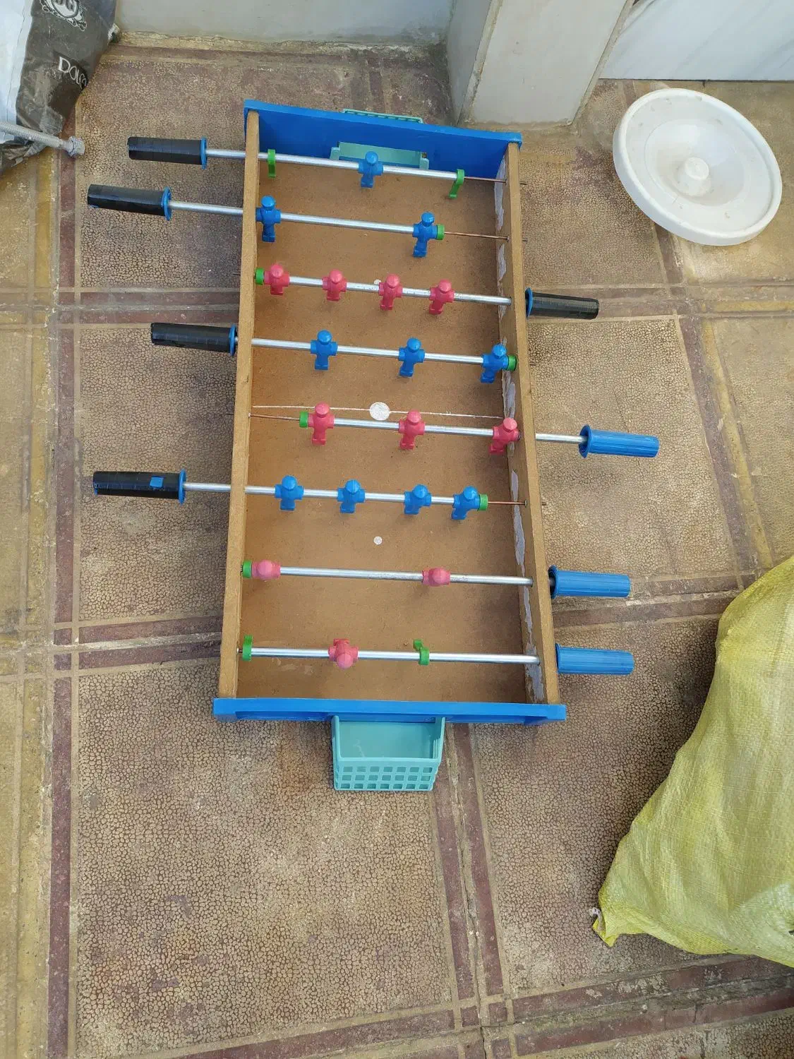 فوتبال دستی کاملا سالم و نو|تجهیزات ورزشی|ملایر, |دیوار