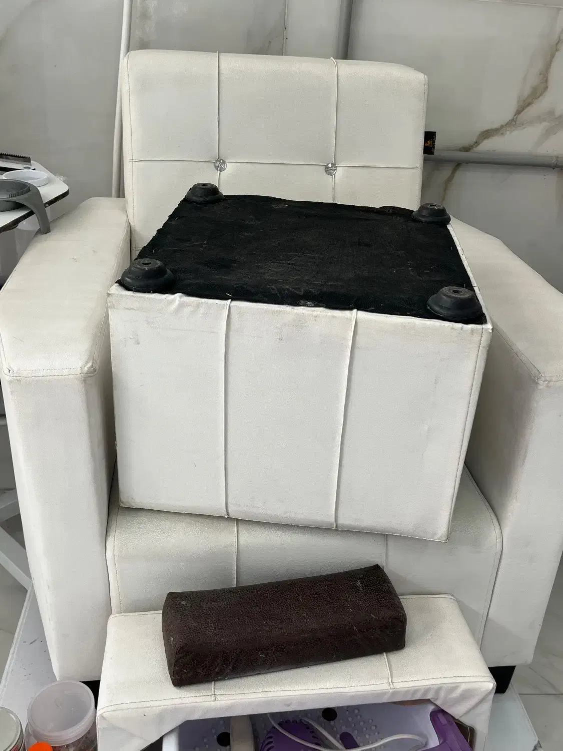 صندلی پدیکور|آرایشگاه و سالن‌های زیبایی|قرچک, زیبا شهر|دیوار