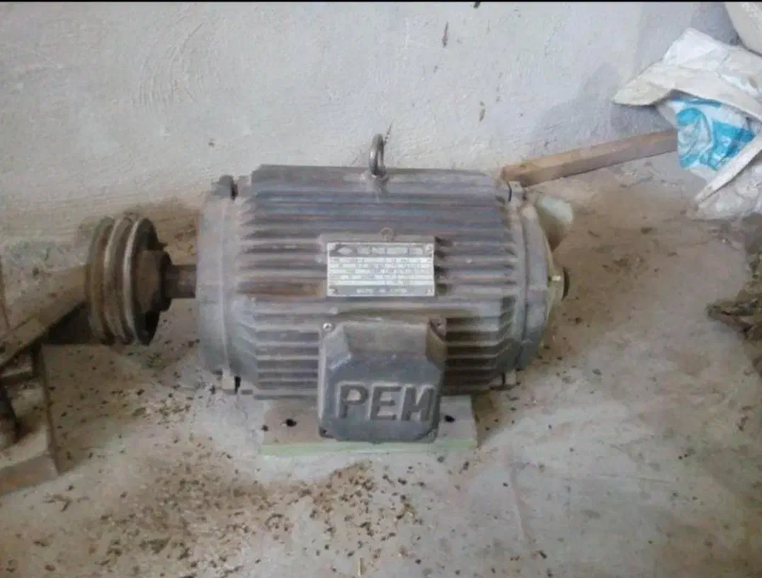 آسیاب باسکول نقطه جوش قیچی دینام پمپ باد|ماشین‌آلات صنعتی|پاکدشت, خاتون آباد|دیوار