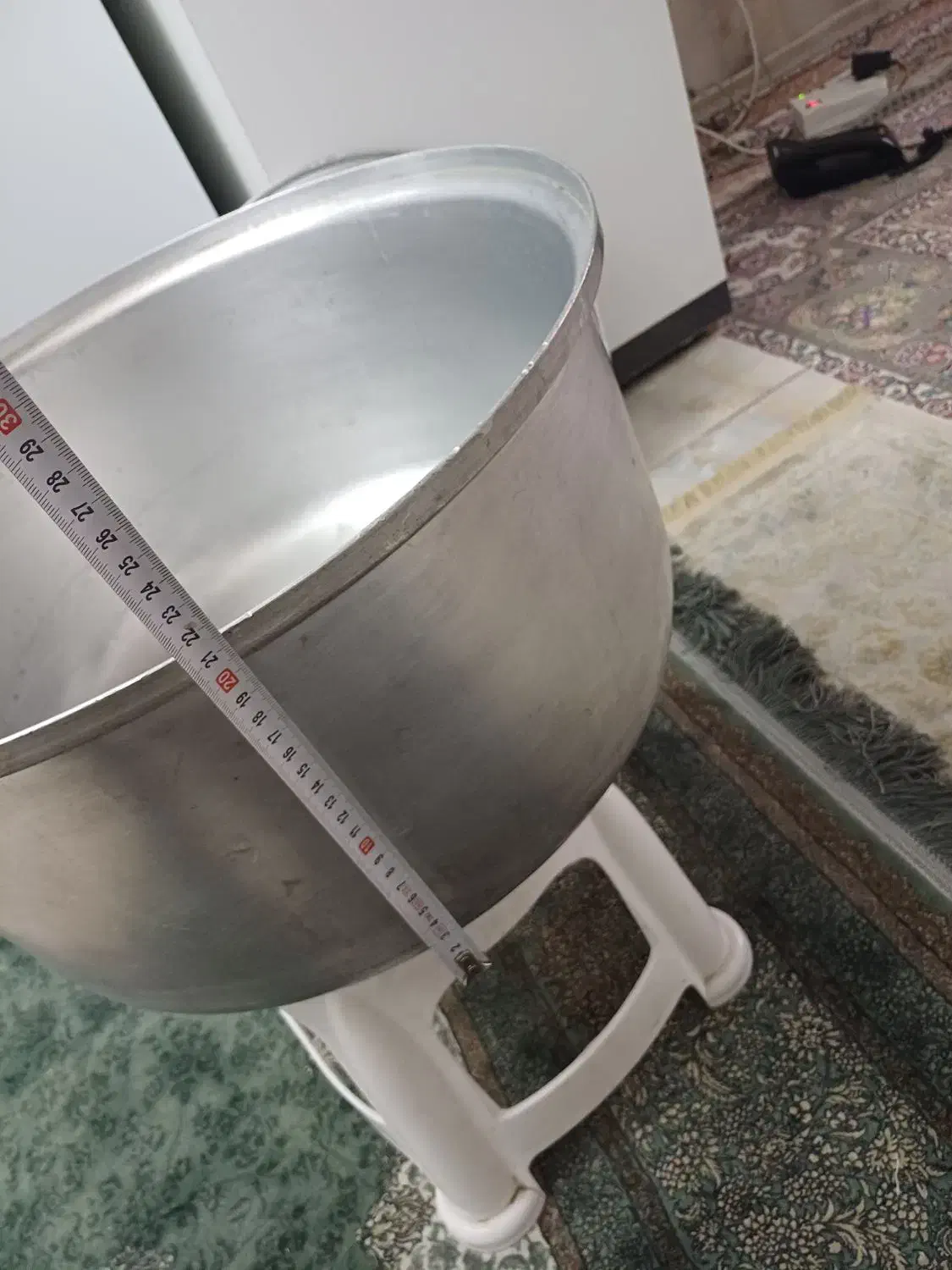 قابلمه روحی بزرگ|ظروف پخت‌وپز|مشکین‌دشت, |دیوار