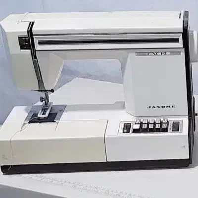 فروش چرخ ژانومه۶۲۵|چرخ خیاطی و ریسندگی|دهدشت, |دیوار