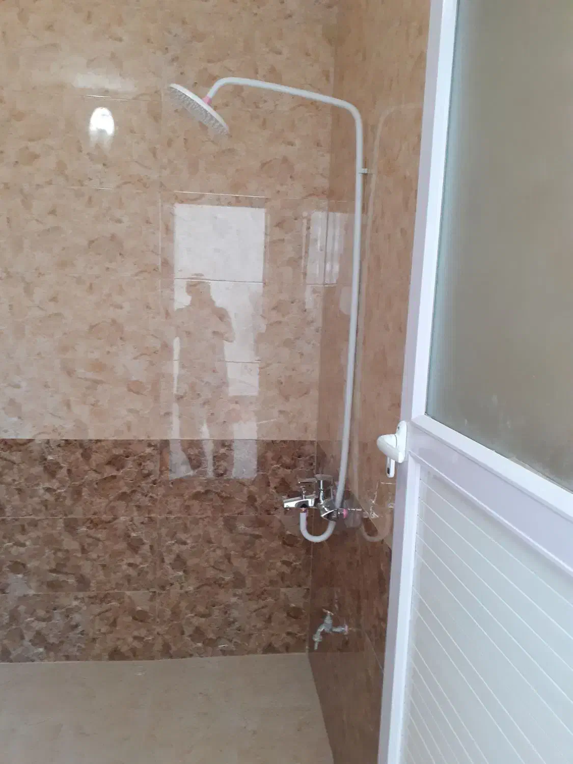 آپارتمان شیک و دوبر مشرف به بلوار نواب|فروش آپارتمان|قم, وادی السلام|دیوار