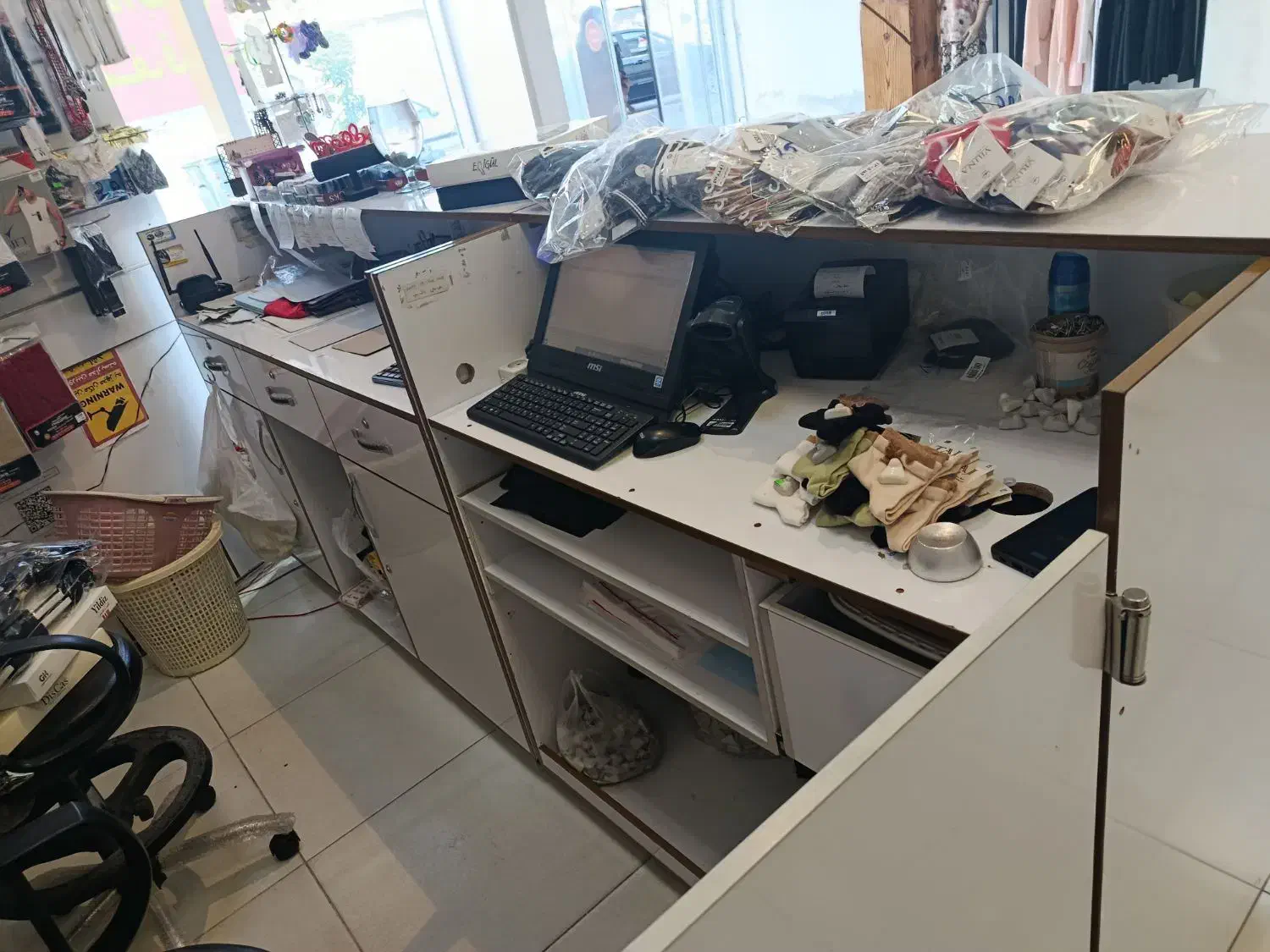 میز فروشگاه|فروشگاه و مغازه|رویان, |دیوار