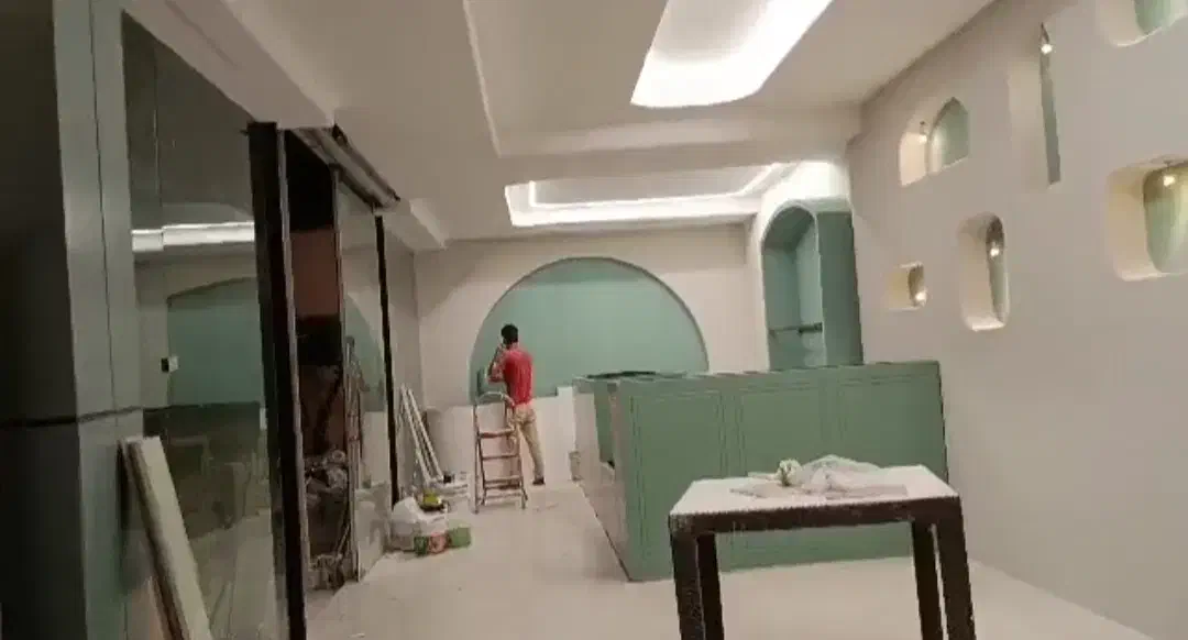 نقاشی ساختمان ایرلس میکروسمنت کناف|خدمات پیشه و مهارت|کیش, |دیوار