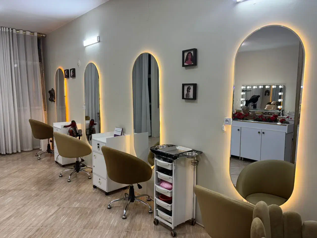 همکاری با سالن زیبایی|استخدام درمانی، زیبایی، بهداشتی|اراک, |دیوار