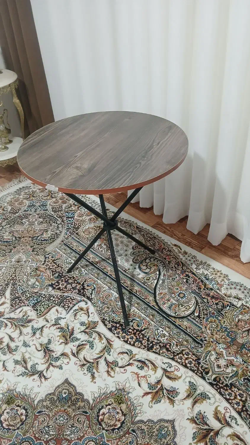 میز خاطره|میز و صندلی غذاخوری|دماوند, گیلاوند|دیوار