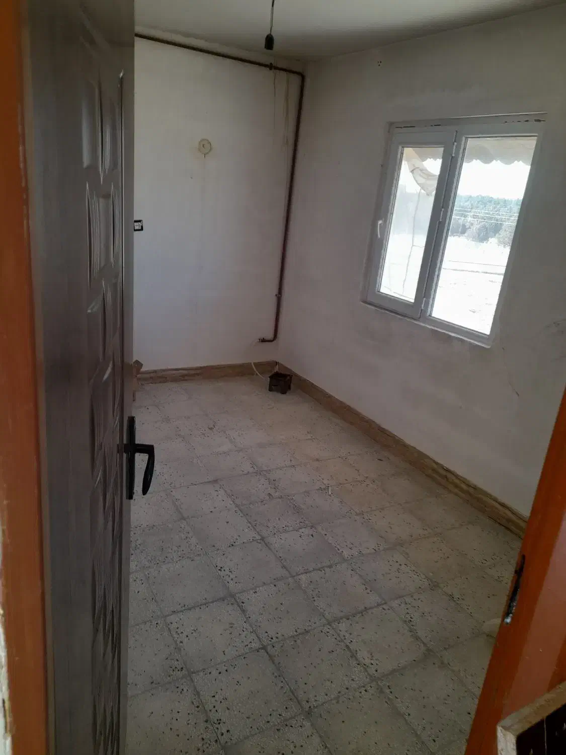 نیازمند هم خونه|اجارهٔ خانه و ویلا|اسفراین, |دیوار