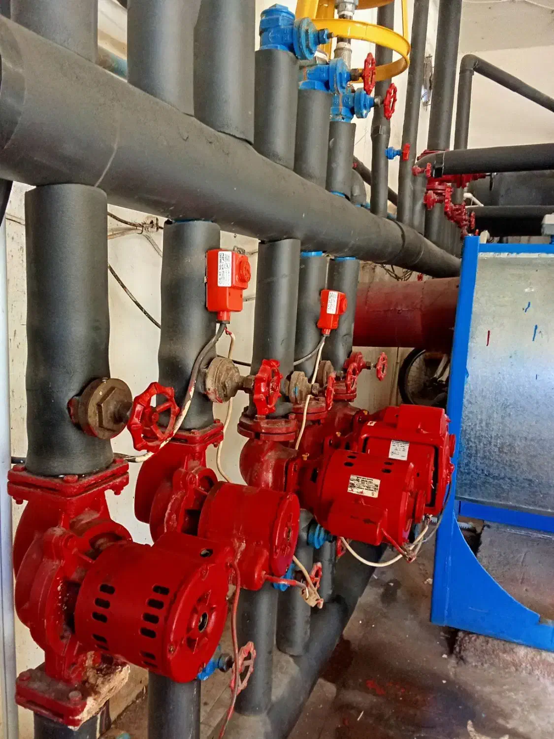 تعمیر وجرمگیری آبگرمکن وپکیج بادستگاه تعمیرمشعل ،|خدمات پیشه و مهارت|نهاوند, |دیوار