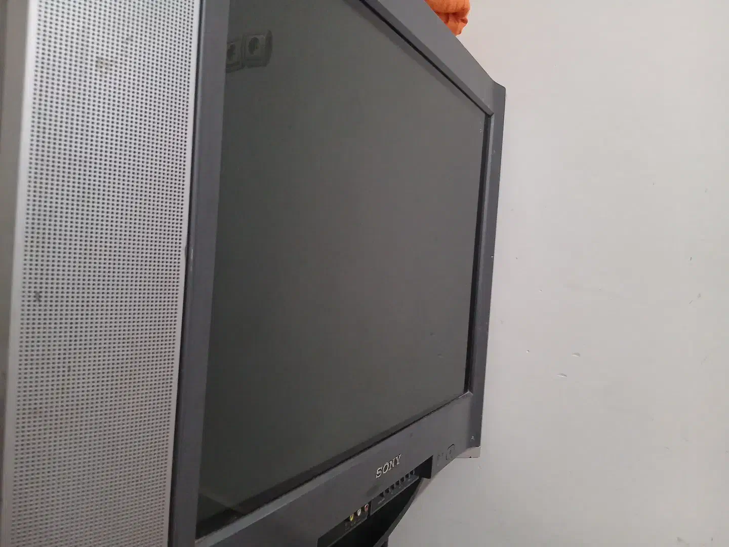 تلویزیون سونی ۲۹ اینچ بزرگ|تلویزیون و پروژکتور|زابل, |دیوار