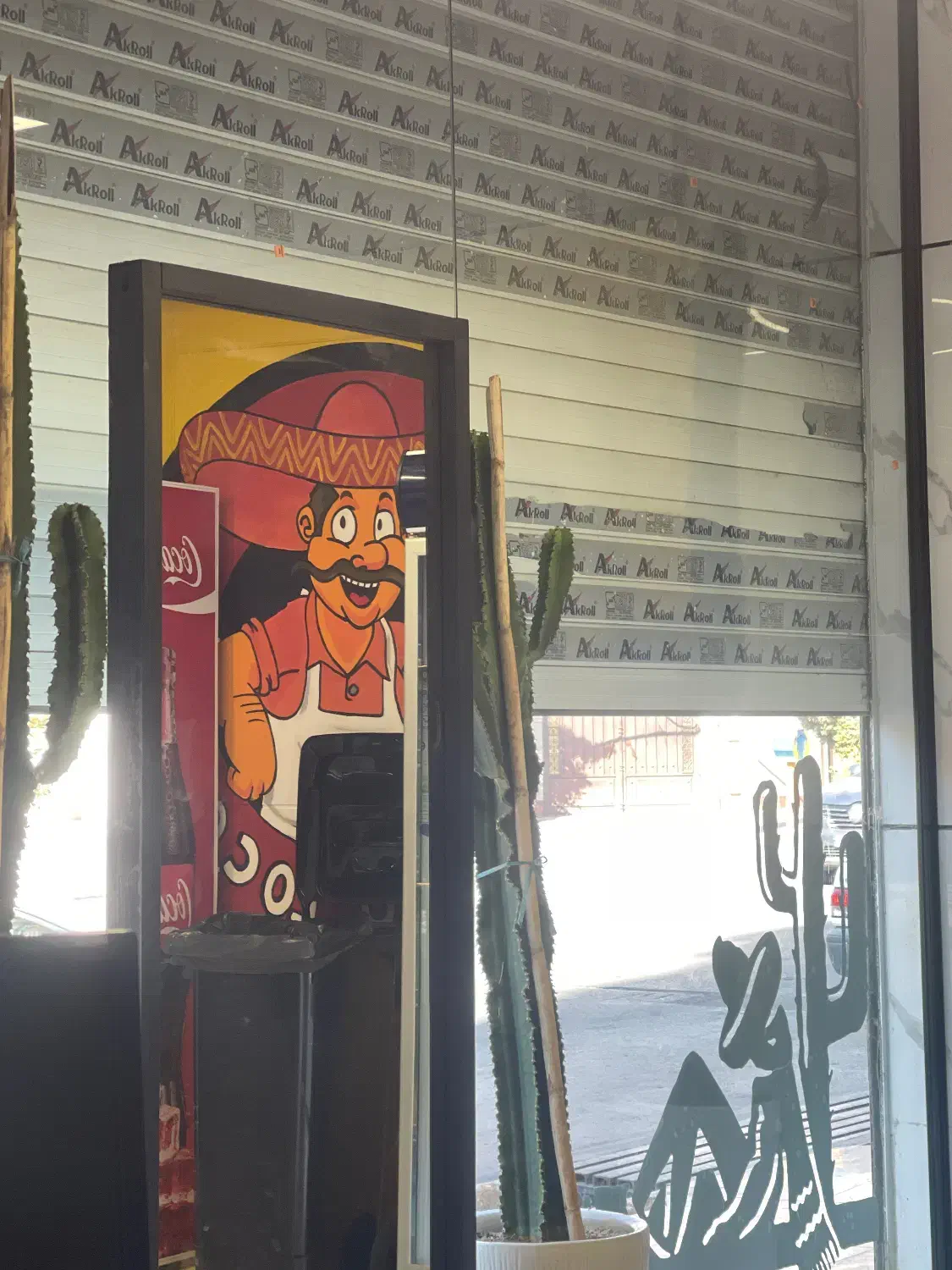 همکاری در رستوران تاکو لوکو|استخدام خدمات فروشگاه و رستوران|قزوین, |دیوار