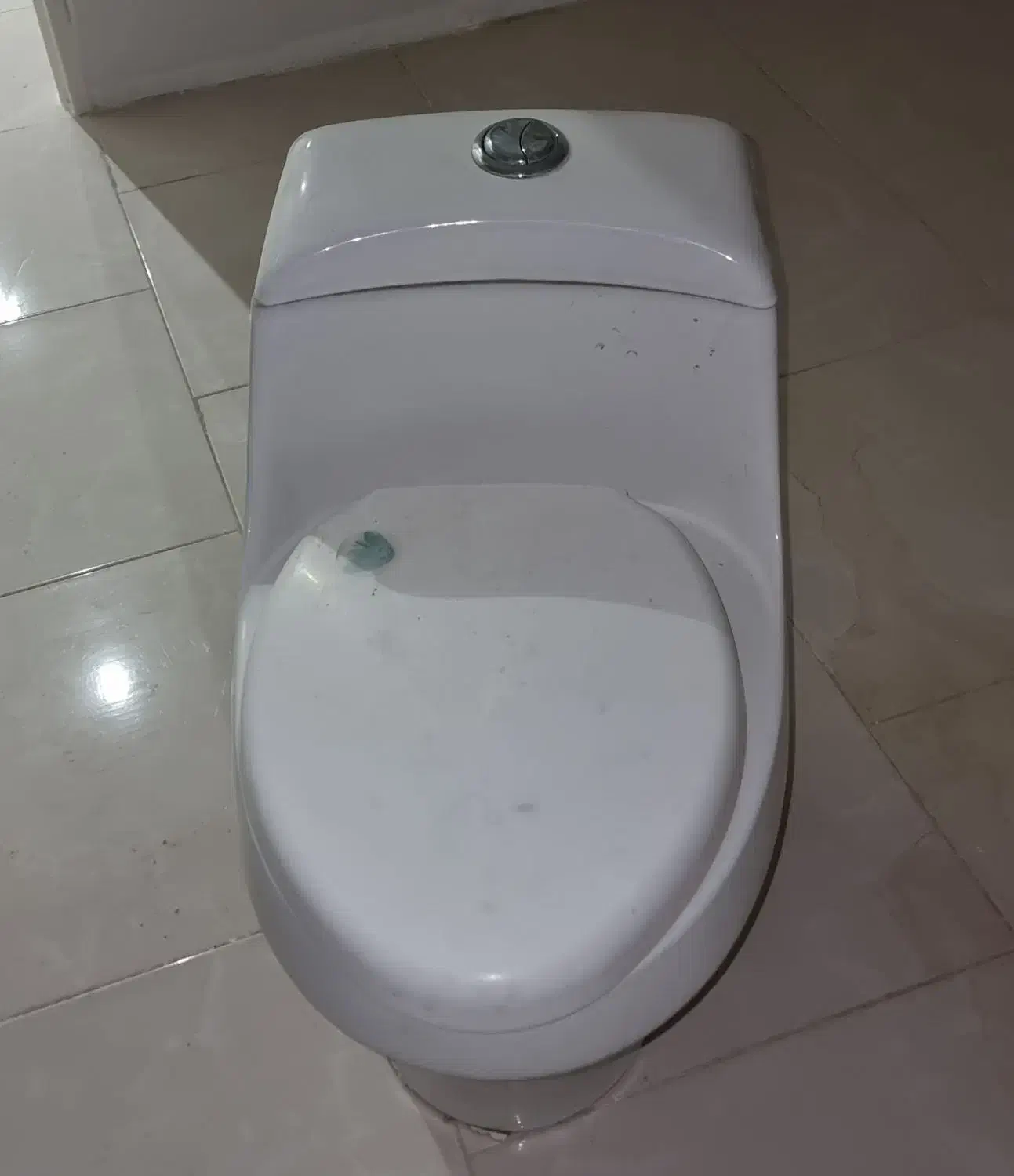 دستشویی فرنگی دست دو تمیز|لوازم سرویس بهداشتی|یزد, |دیوار