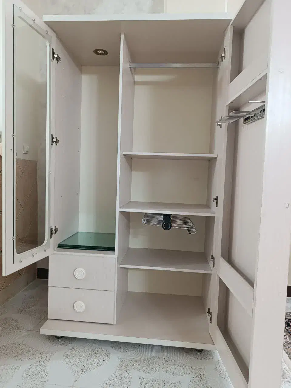 کمد کودک|جاکفشی، کمد، دراور|اسلام‌شهر, شهرک لاله|دیوار