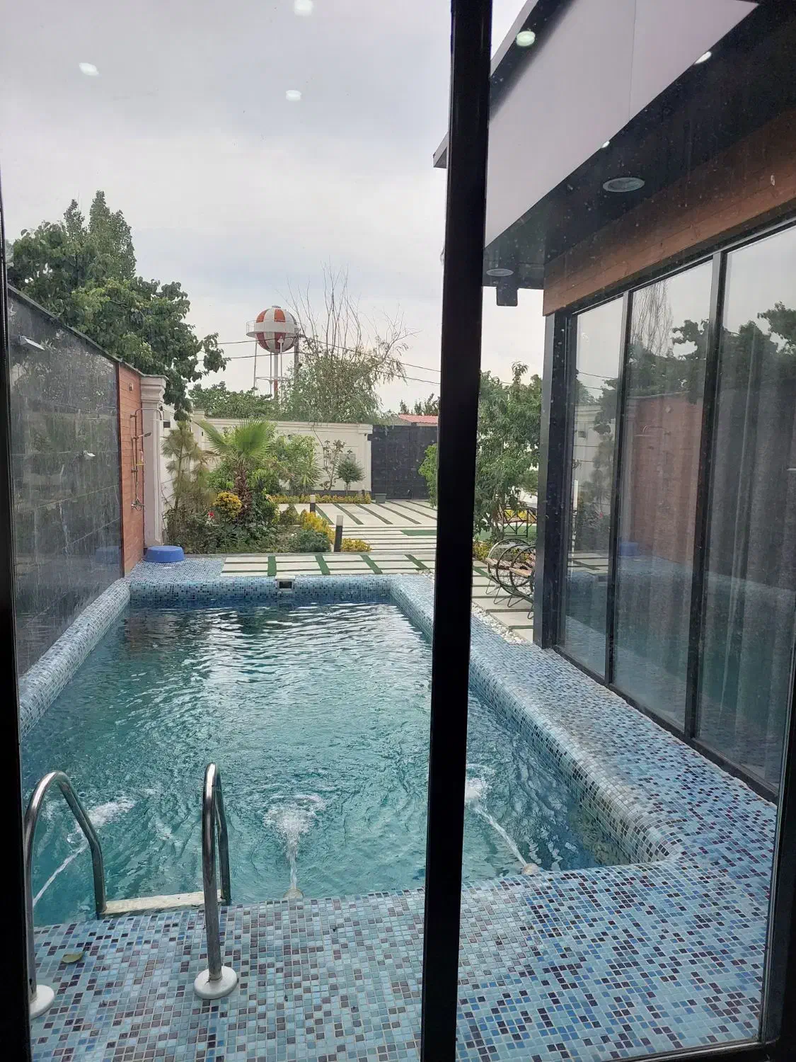 ۵۰۰مترباغ ویلا*داخل بافت کنتور*امنیت *سکونت دائم*|فروش خانه و ویلا|تهران, یافت آباد جنوبی|دیوار