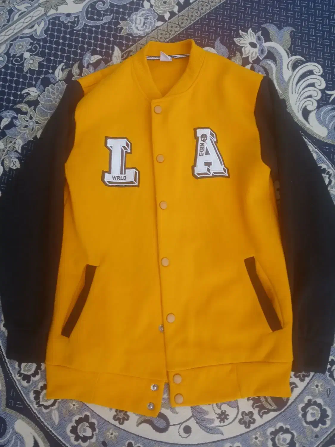 تک کت بافتی پسرانه|لباس|سلماس, |دیوار