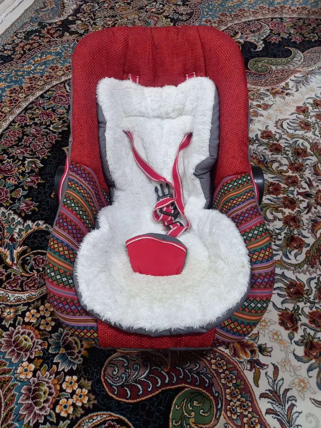 کرییر|کالسکه و لوازم جانبی|پیشوا, |دیوار