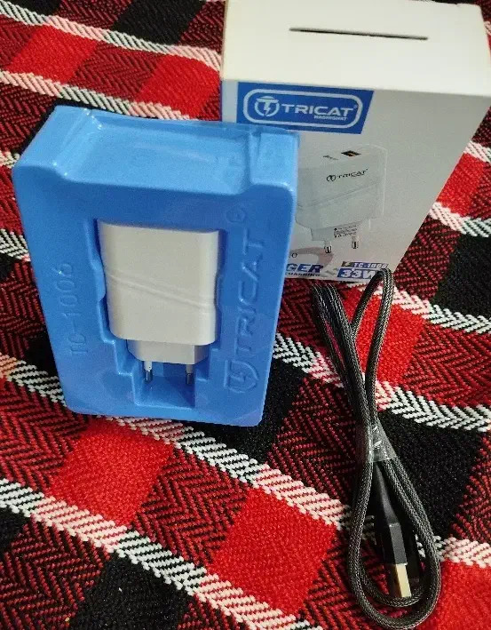 آداپتور و سیم اصلی شیامی|لوازم جانبی موبایل و تبلت|خرمآباد, |دیوار