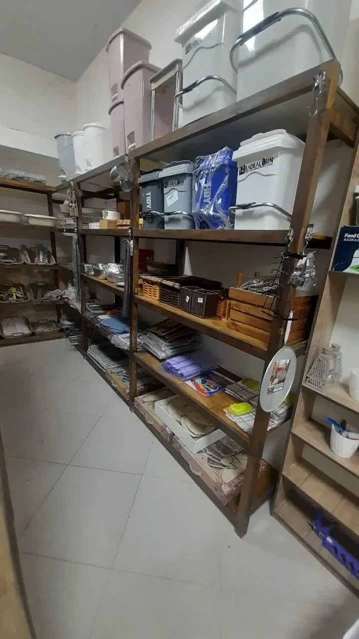 قفسه و طبقه بندی .‌ کتابخانه|کتابخانه، شلف، قفسه‌های دیواری|قم, کلهری|دیوار