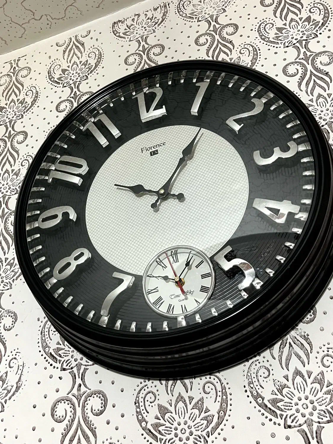 تابلو فرش و ساعت دیواری در حد نو|ساعت دیواری و تزئینی|محمدیه-قزوین, |دیوار