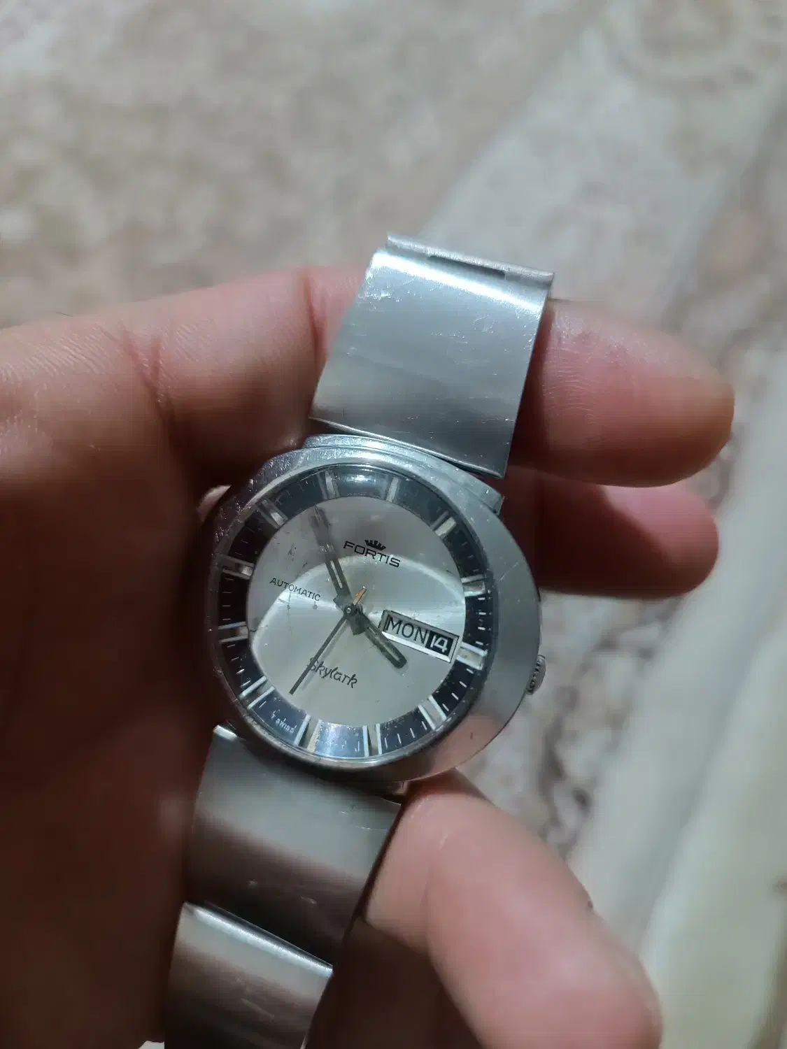 ساعت فورتیس|ساعت|بابل, |دیوار