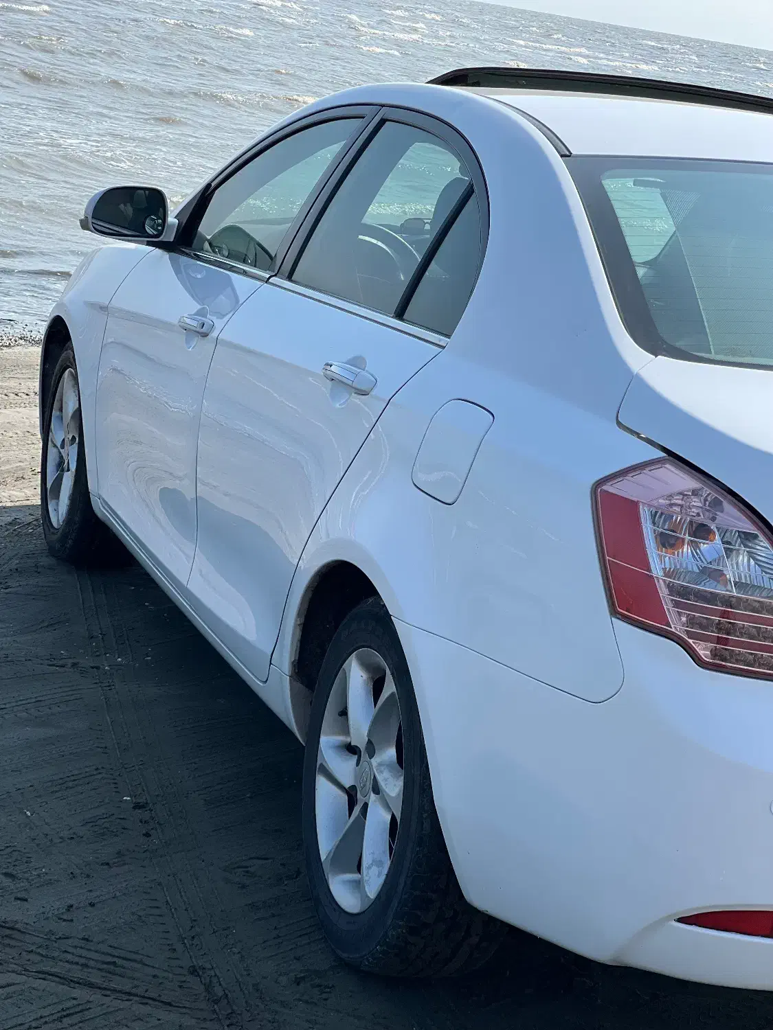 جیلی امگرند 7 اتوماتیک مدل 2014|خودرو سواری و وانت|آستارا, |دیوار