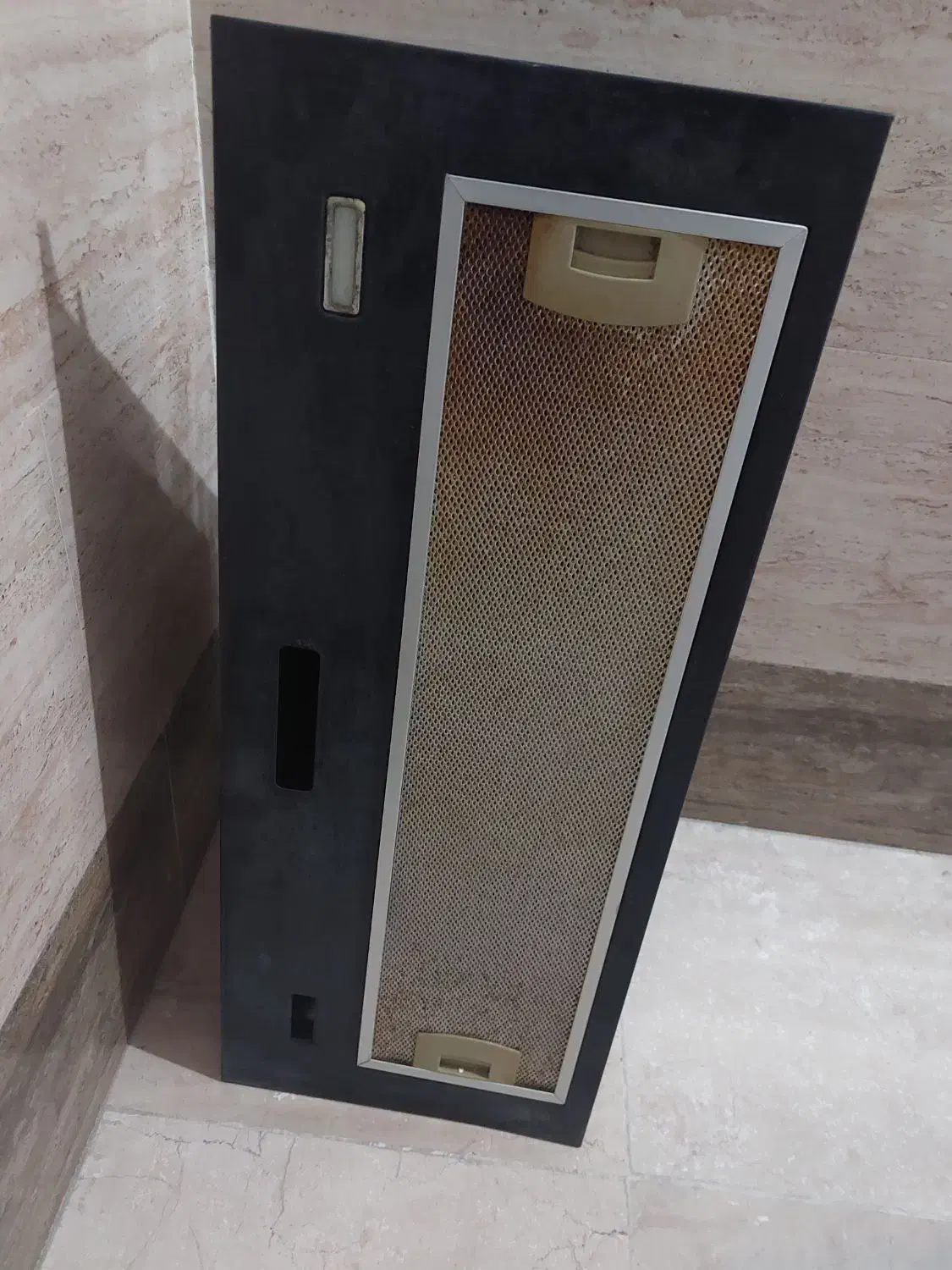 هود مخفی|هود|اراک, |دیوار