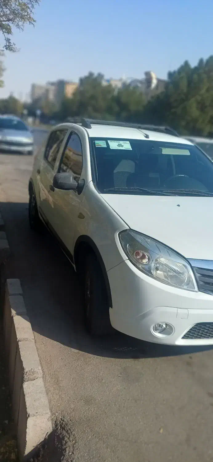 ساندرو مدل ۹۶ نقد و اقساط|خودرو سواری و وانت|مشهد, امامیه (شهرک غرب)|دیوار