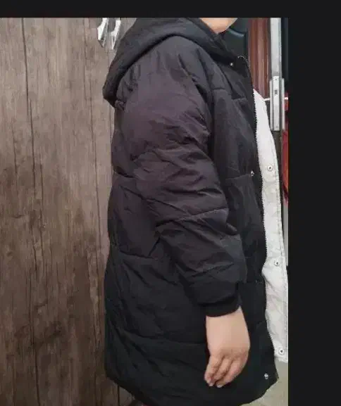 کاپشن|کفش و لباس بچه|شاهین‌شهر, عطار|دیوار