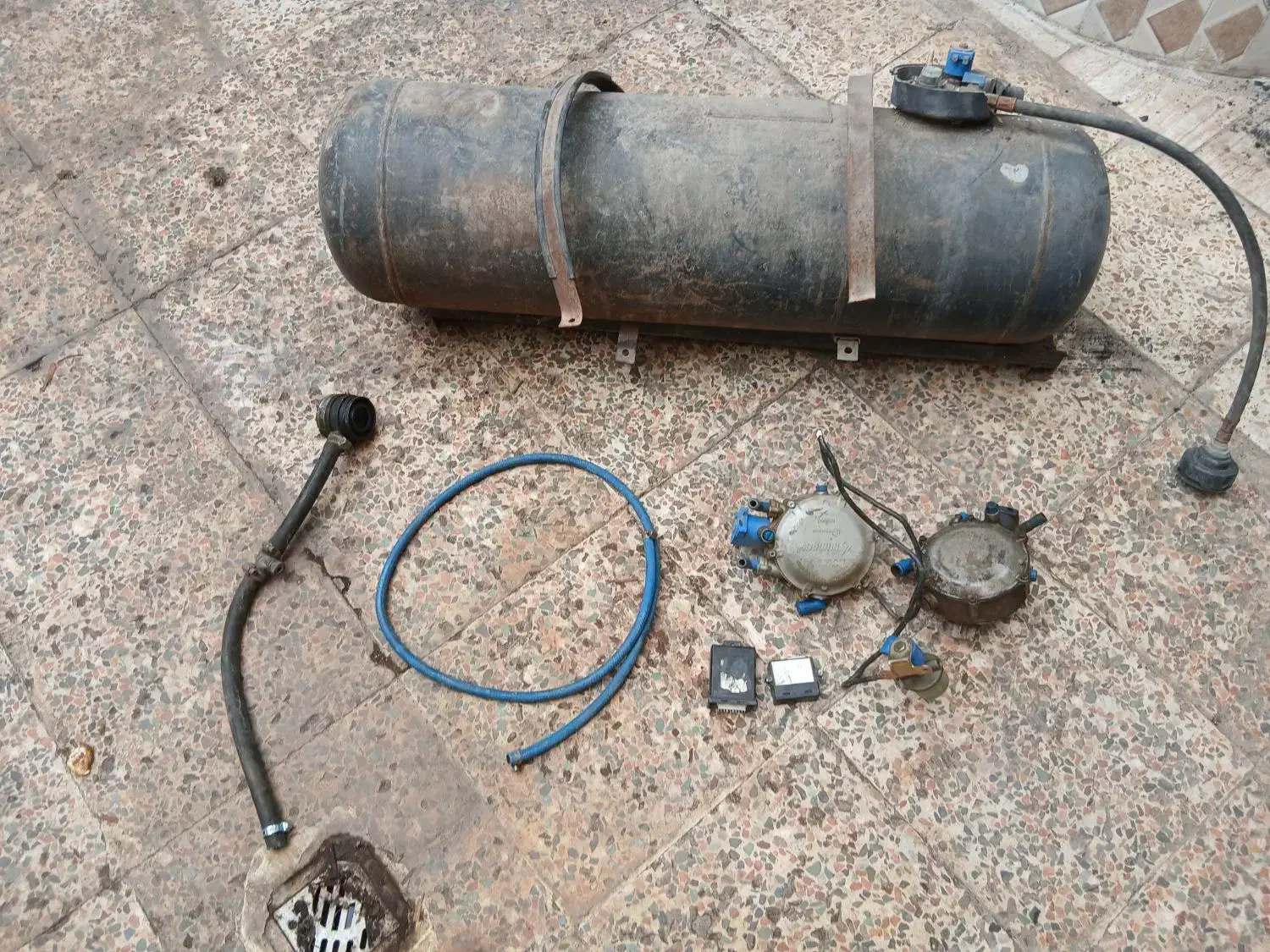 گاز ال پی جی سالم|قطعات یدکی و لوازم جانبی|کارون, |دیوار